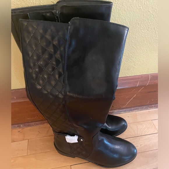 St John’s Bay Black Dexmore Boots 9.5 wide New - Picture 1 of 6